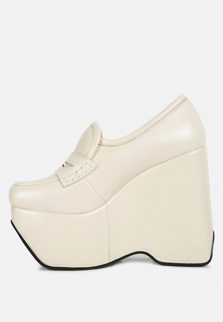 GILLIAM Beige High Platform Wedge Loafers 6 GILLIAM Beige High Platform Wedge Loafers - Image 4