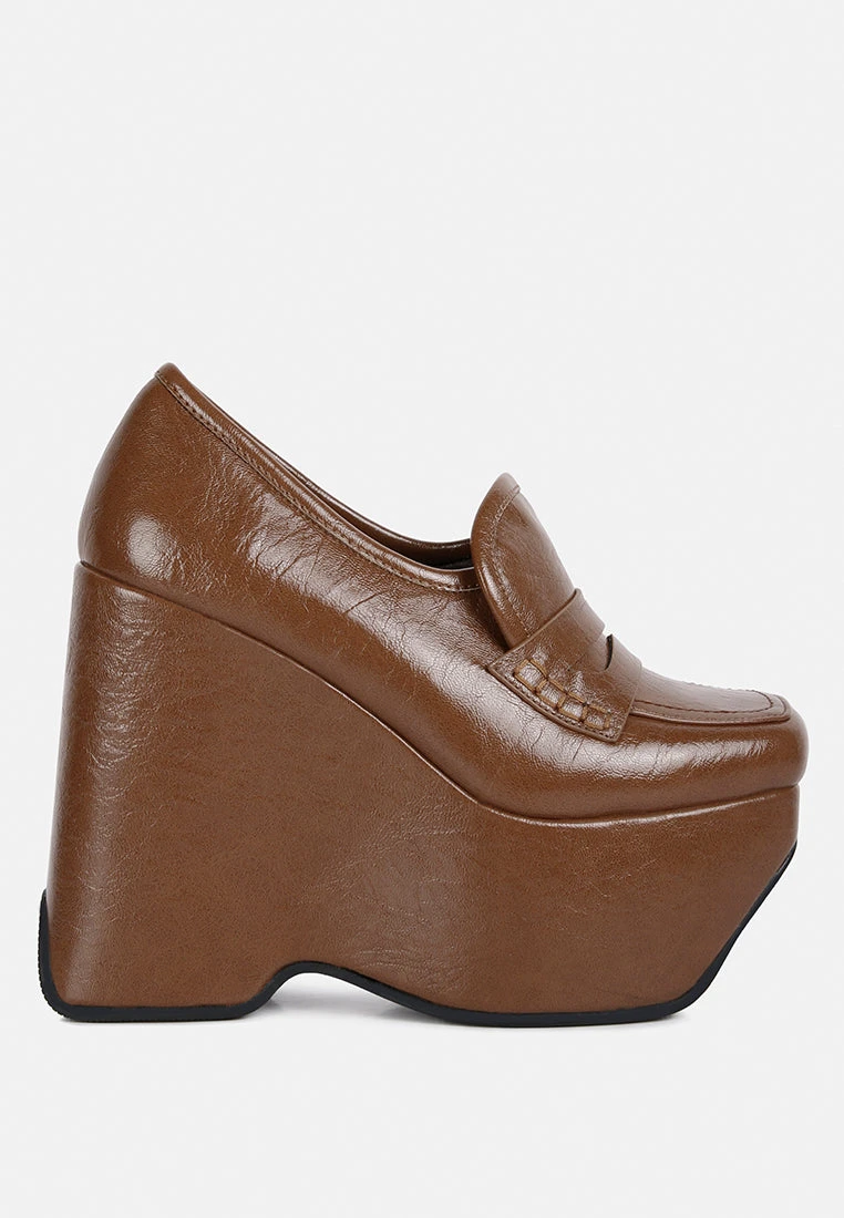 GILLIAM Tan High Platform Wedge Loafers 4 GILLIAM Tan High Platform Wedge Loafers - Image 2
