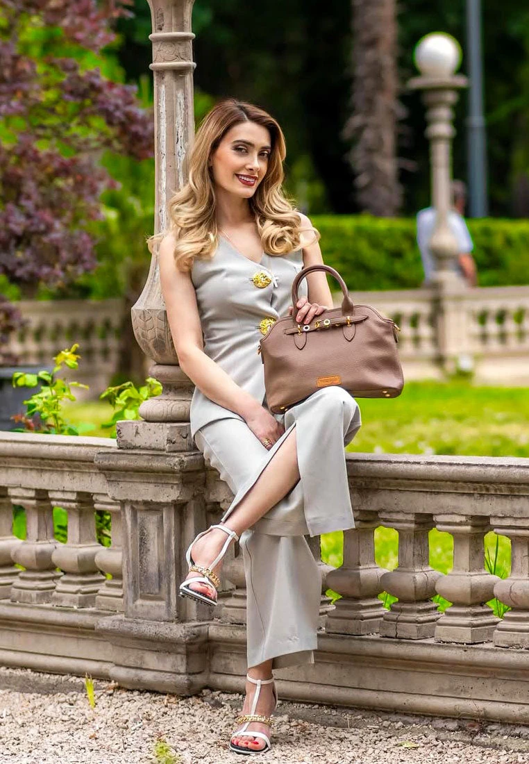 DAKOTA Metal Chain Embellishment Sandals In White 4 DAKOTA Metal Chain Embellishment Sandals In White - Image 2