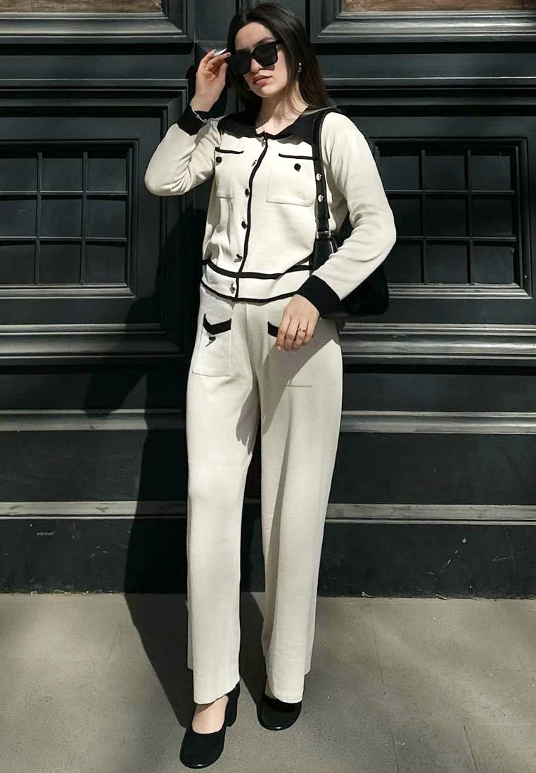 DALLIN Suede Block Heel Mary Janes In Black 4 DALLIN Suede Block Heel Mary Janes In Black - Image 2