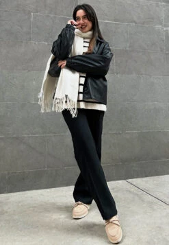 Her Shoe World -Her Shoe World RCSH4827 beige Influencer image